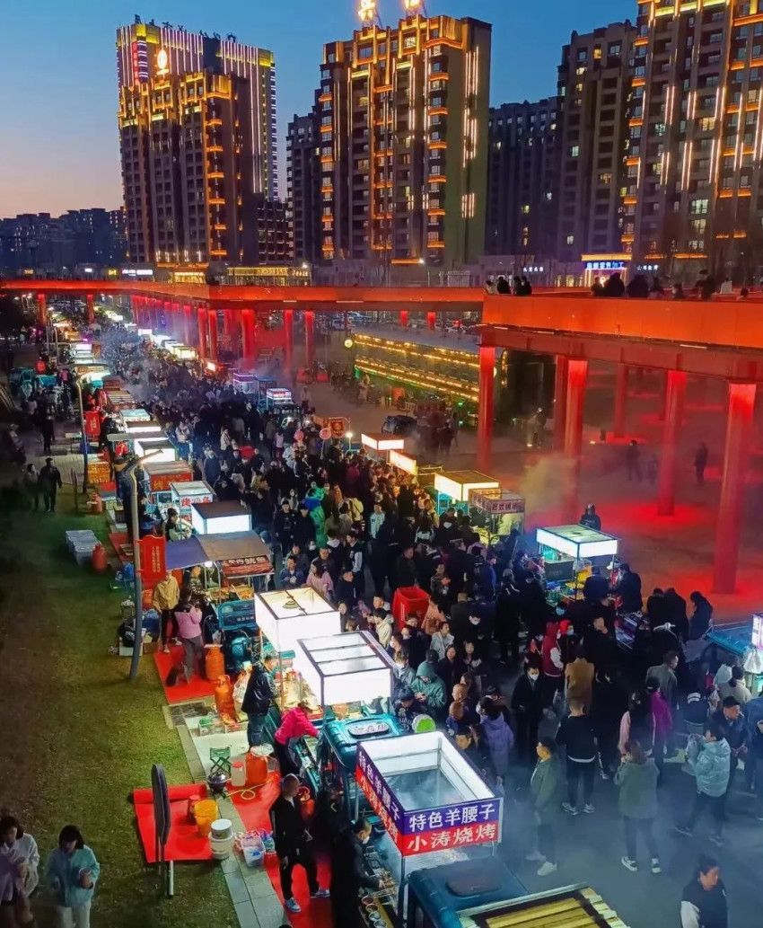 被看好的县城火锅,正变成高压“熔炉”