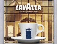 营收近瑞幸两倍，这家百年意式咖啡品牌开启“