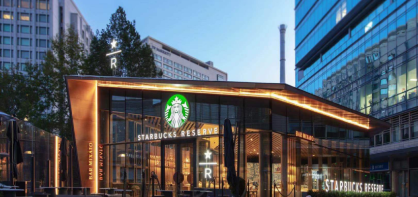 不卷价格，“头铁”星巴克守住了江山｜未来焦点