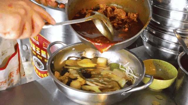 冒烤鸭正在全国遍地开花、模式也是五花八门,哪种能赚大钱?