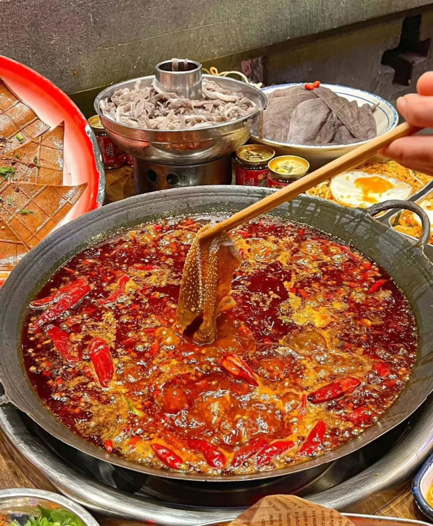 火锅越土,生意越好,why?