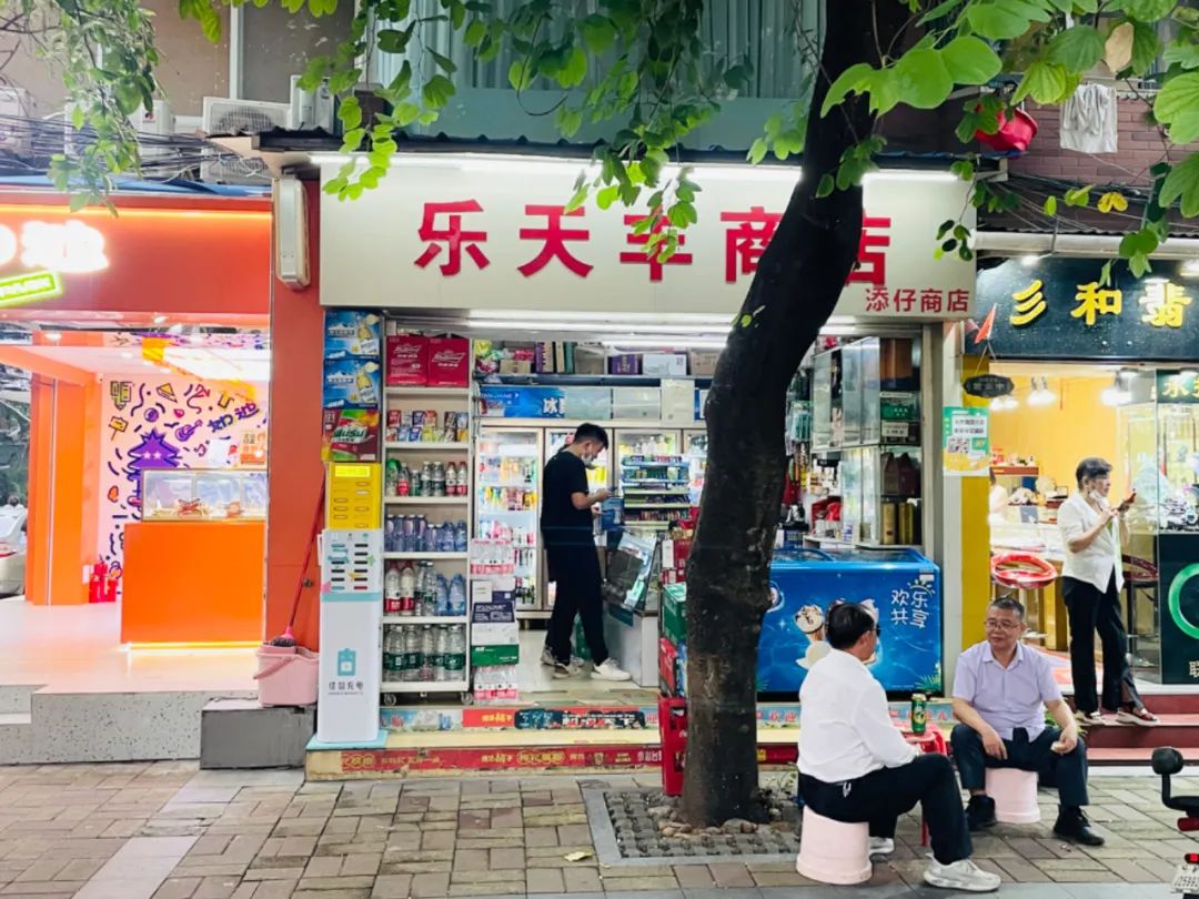 瑞幸们9.9元价格战夹攻下，社区精品咖啡品牌的真实现状