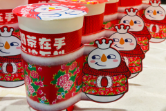 蜜雪冰城狂揽市场，霸王茶姬探路海外……茶饮