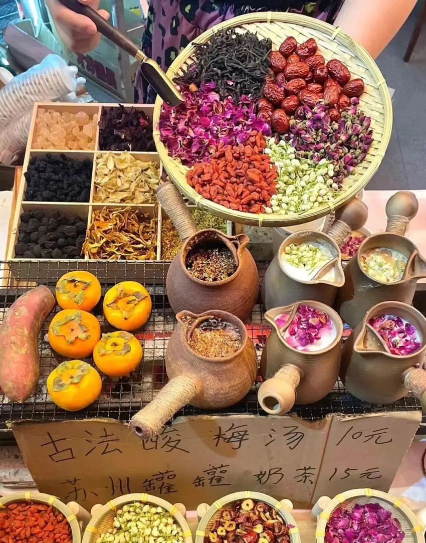 1.1亿次曝光，围炉煮茶2.0版“罐罐奶茶”走红火锅店！