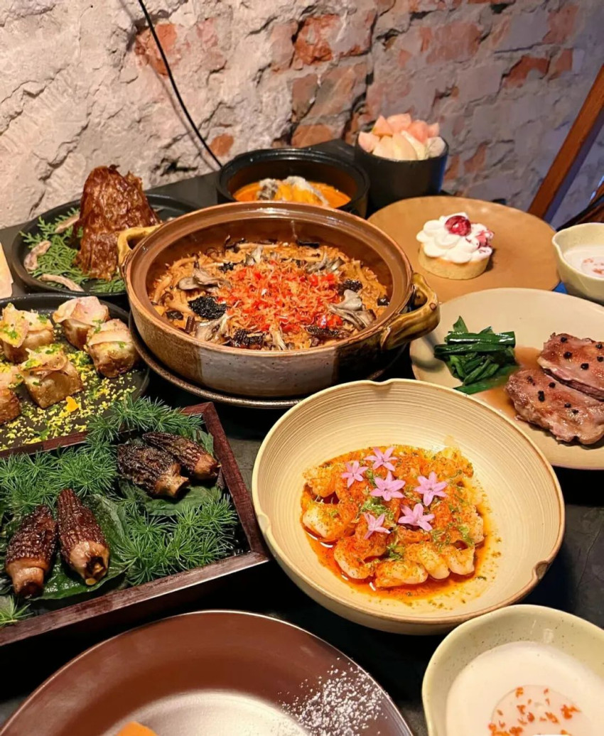 海底捞第一家小酒馆曝光!人均300,日咖夜酒......