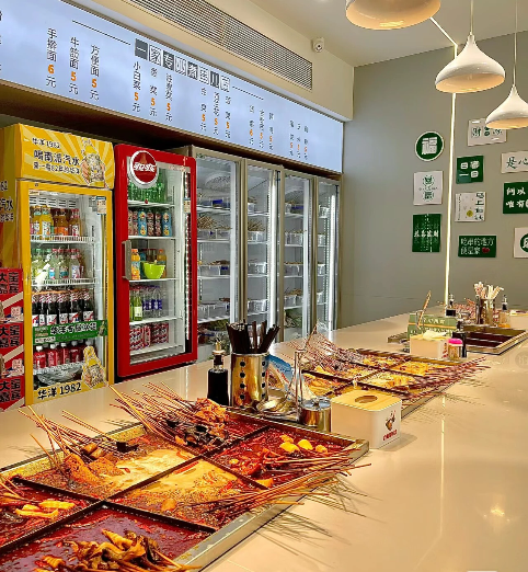 1元社区串串香，在悄悄“换马甲”