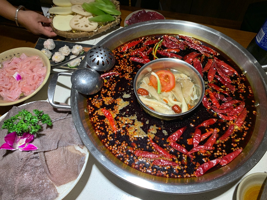 多地为特色美食制订标准！能否让地方美食“走得更远”？