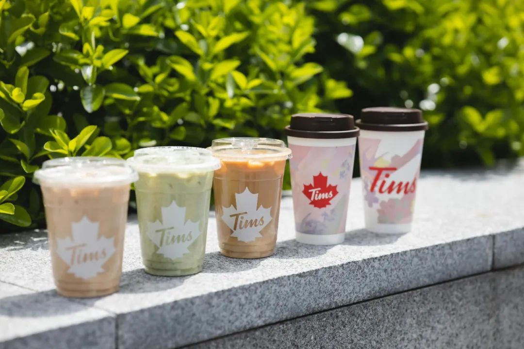 秋冬季集体上新，咖啡馆再次开卷燕麦奶