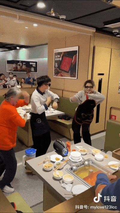  “ 海底捞科目三 “ ，看不到这点的都是白凑热闹！