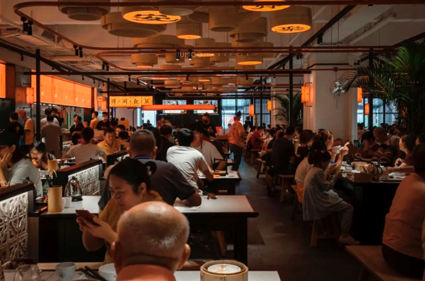 985高材生返乡焕活“老爸茶”，开店6年蝉联2届“必吃榜”