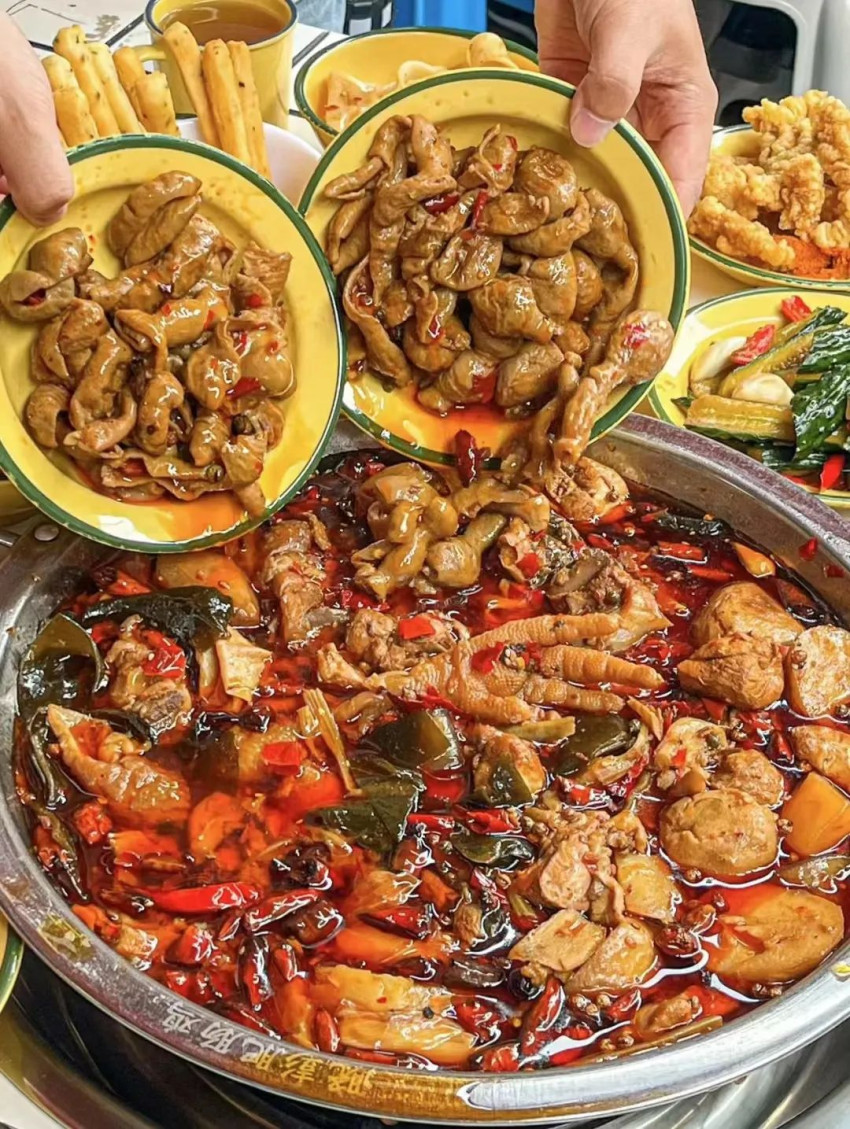 多店拿下红海区域TOP1！“鸡火锅”品类展现新动向