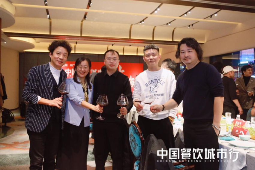 品鉴淮扬美馔，红咖饭局在上海圆满举办