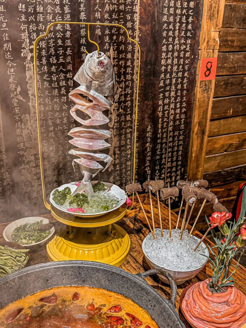 不到2年开出400多家店，重庆火锅赵九记靠什么卷赢同行？