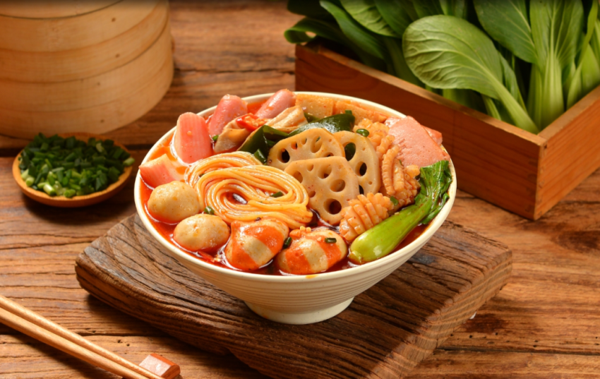 开业后天天排队，7个月后却不得不关门，这笔成本账餐饮老板算对了吗？