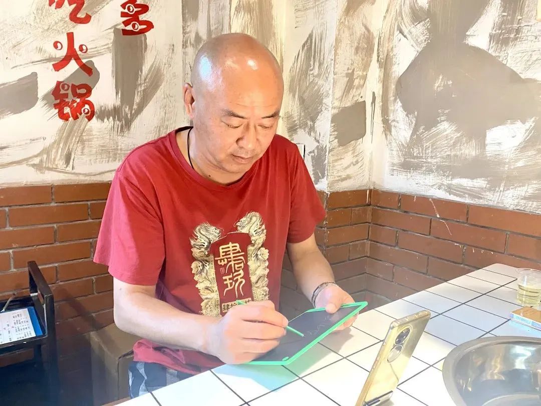 太励志了！被央视报道的聋人火锅店，成社区新宠