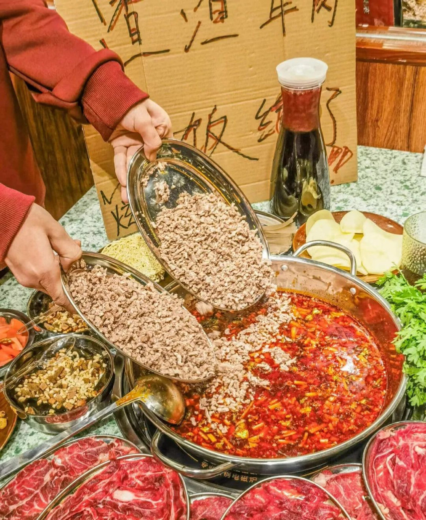 业绩翻3倍,饭点排不上队!火锅变“快”了