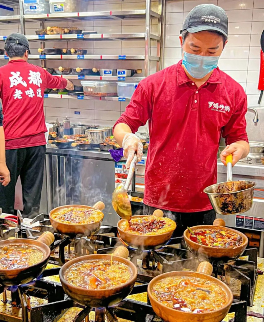 业绩翻3倍,饭点排不上队!火锅变“快”了