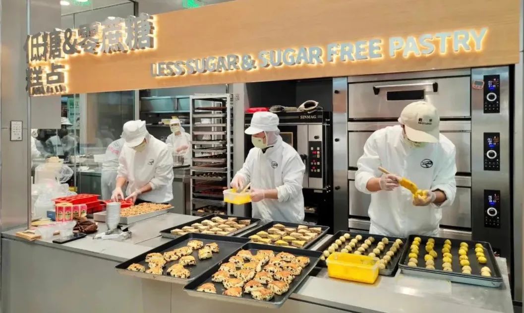 在3000 多亿甜品生意里“抢”钱的年轻人