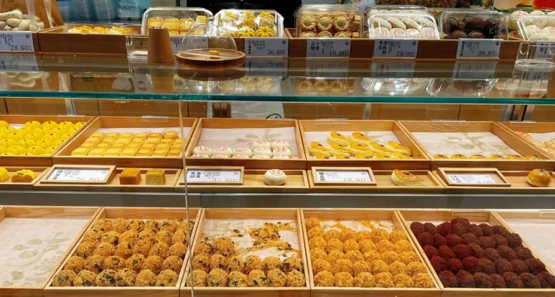 在3000 多亿甜品生意里“抢”钱的年轻人