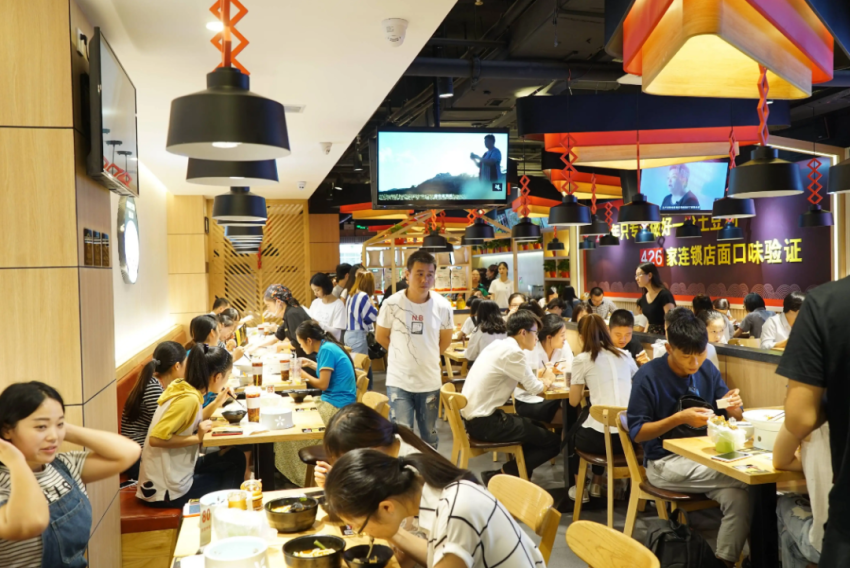 加盟商一茬接一茬,韭菜们才是快招公司遍地丛生的最大推动力?