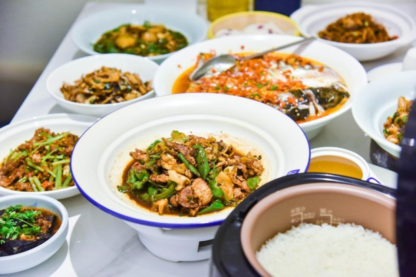 一城3店!兰湘子春节档火力全开,燃爆北京“湘势力”!