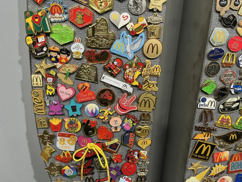 在麦当劳门店上班，当代年轻人的一种「上岸」｜商业Friday