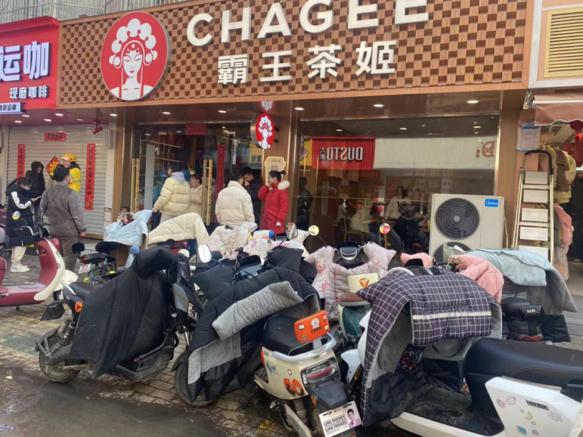 “卷”向港股的新茶饮，这些品牌在拼什么?