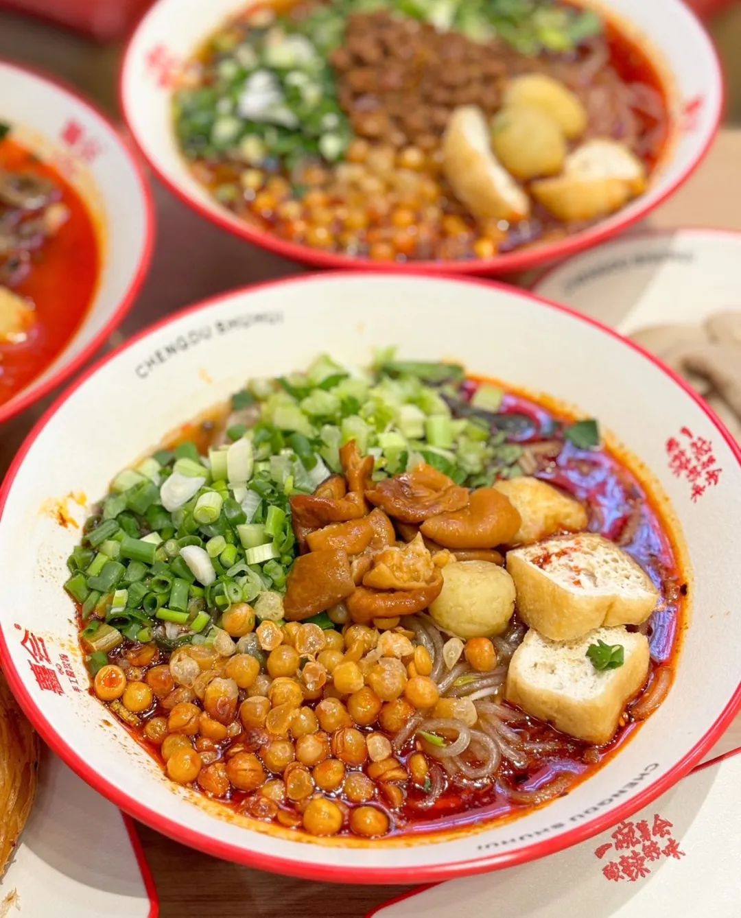 人均不到20元，复购率超80%，酸辣粉卖爆了！