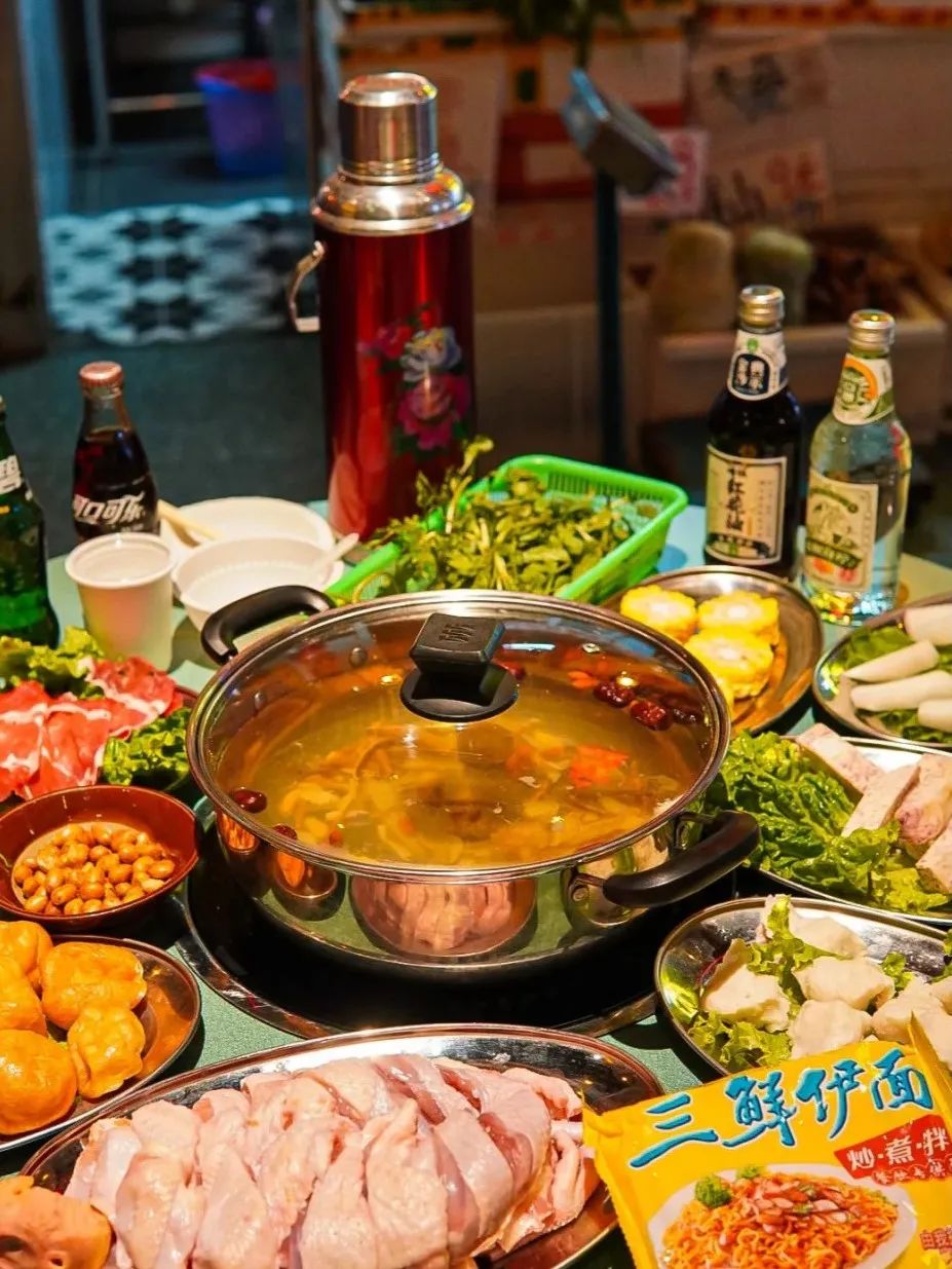 靠“转让倒手”火锅店，我月入20万……