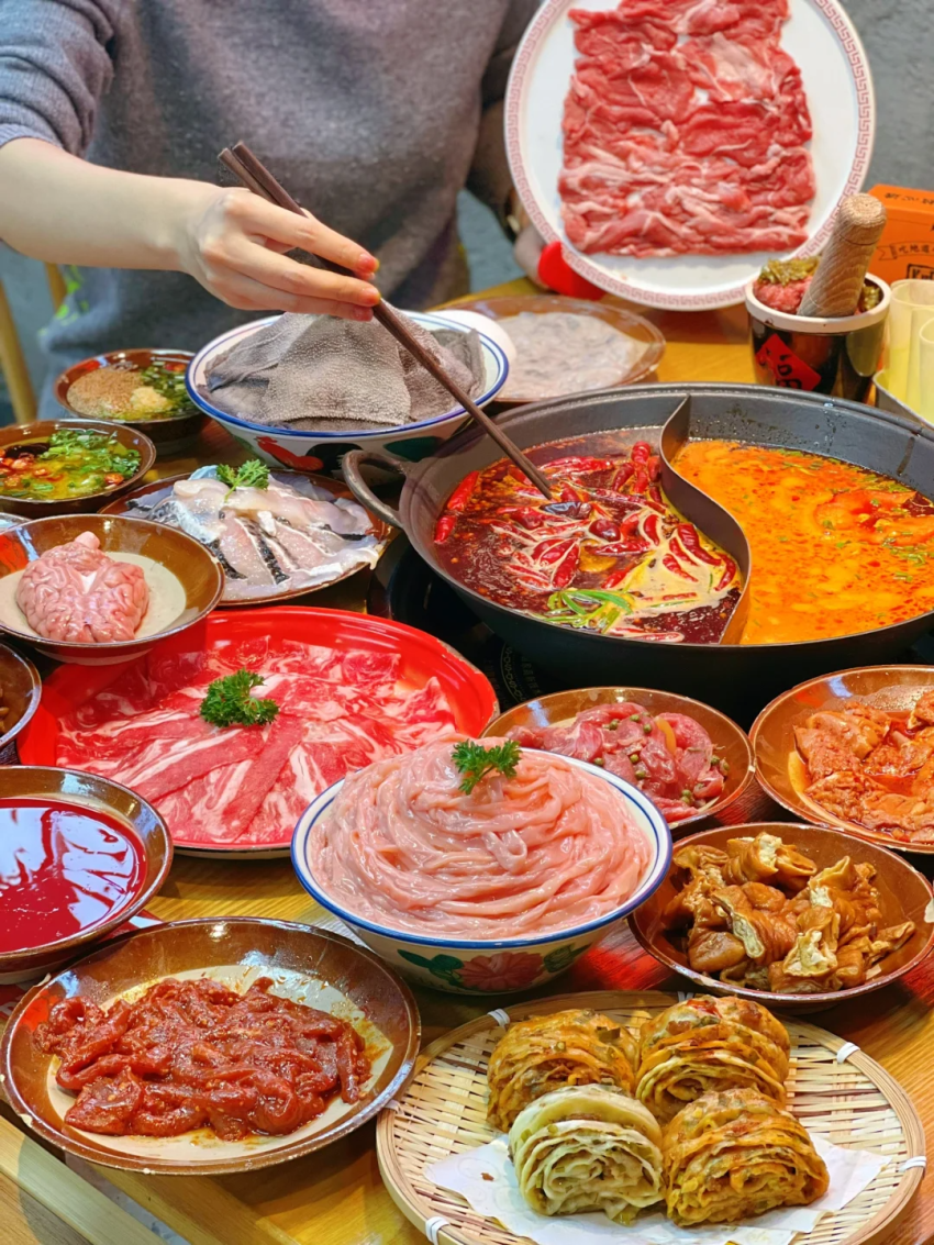 靠“转让倒手”火锅店，我月入20万……