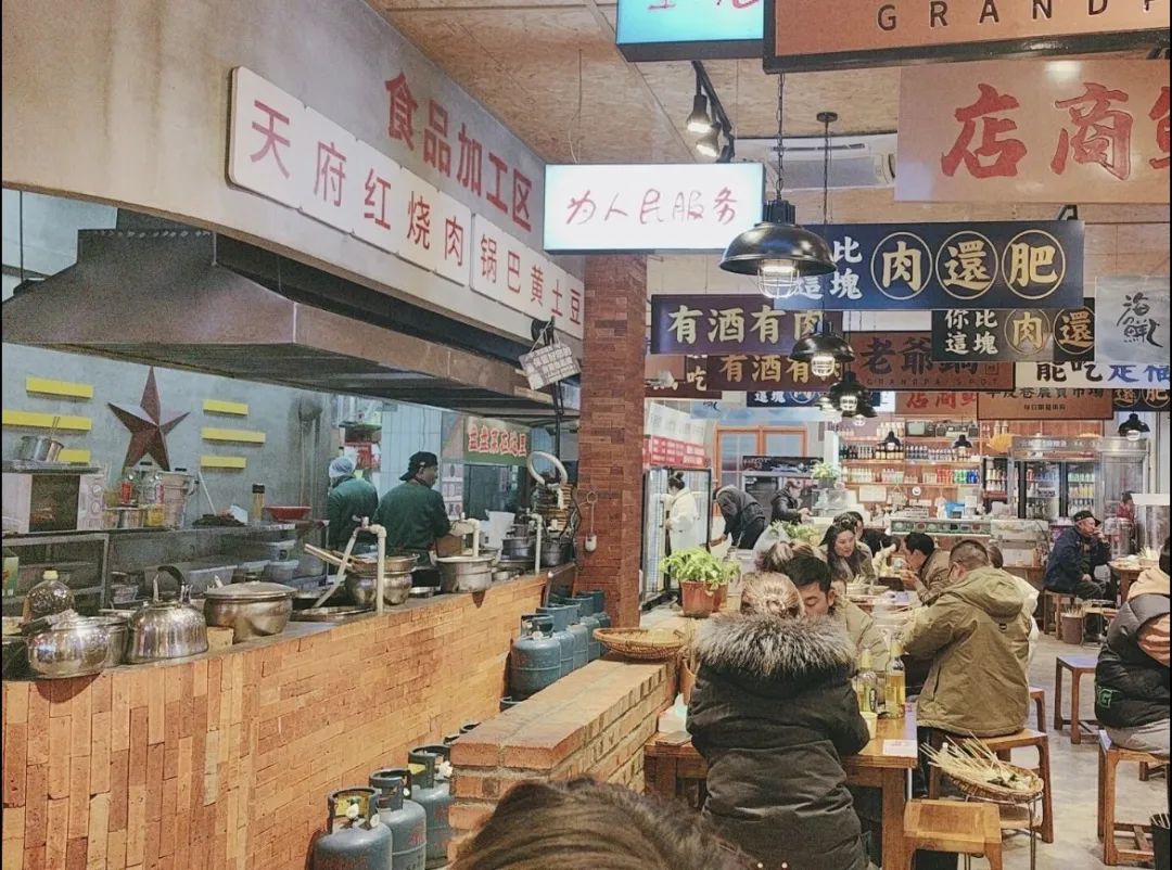 150平的店,创造超百万月营收,这个串串火锅品牌做对了什么?