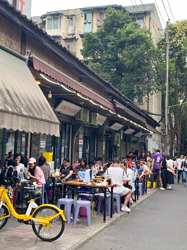 涨价也不被骂！跟着蜜雪冰城学做下沉生意