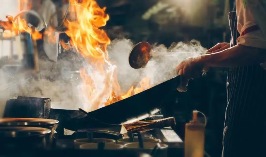 王斌：万店连锁时代到来，要从“餐饮认知效率”中锚定利润新蓝海