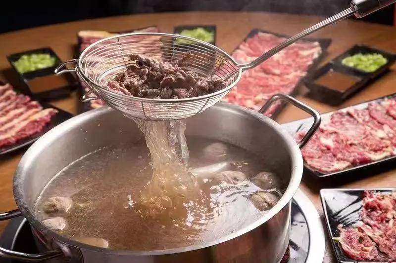 王斌：万店连锁时代到来，，要从“餐饮认知效率”中锚定利润新蓝海