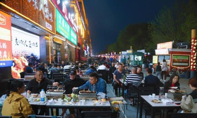 在现场｜山东淄博，迎来“二次复烤”