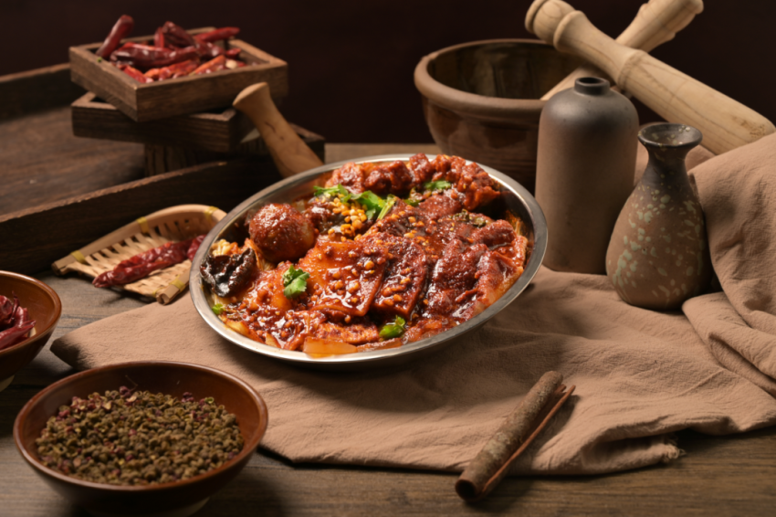 《江湖菜发展报告2024》发布:江湖菜赛道进入稳步扩张期,赛道进一步挖掘潜力大