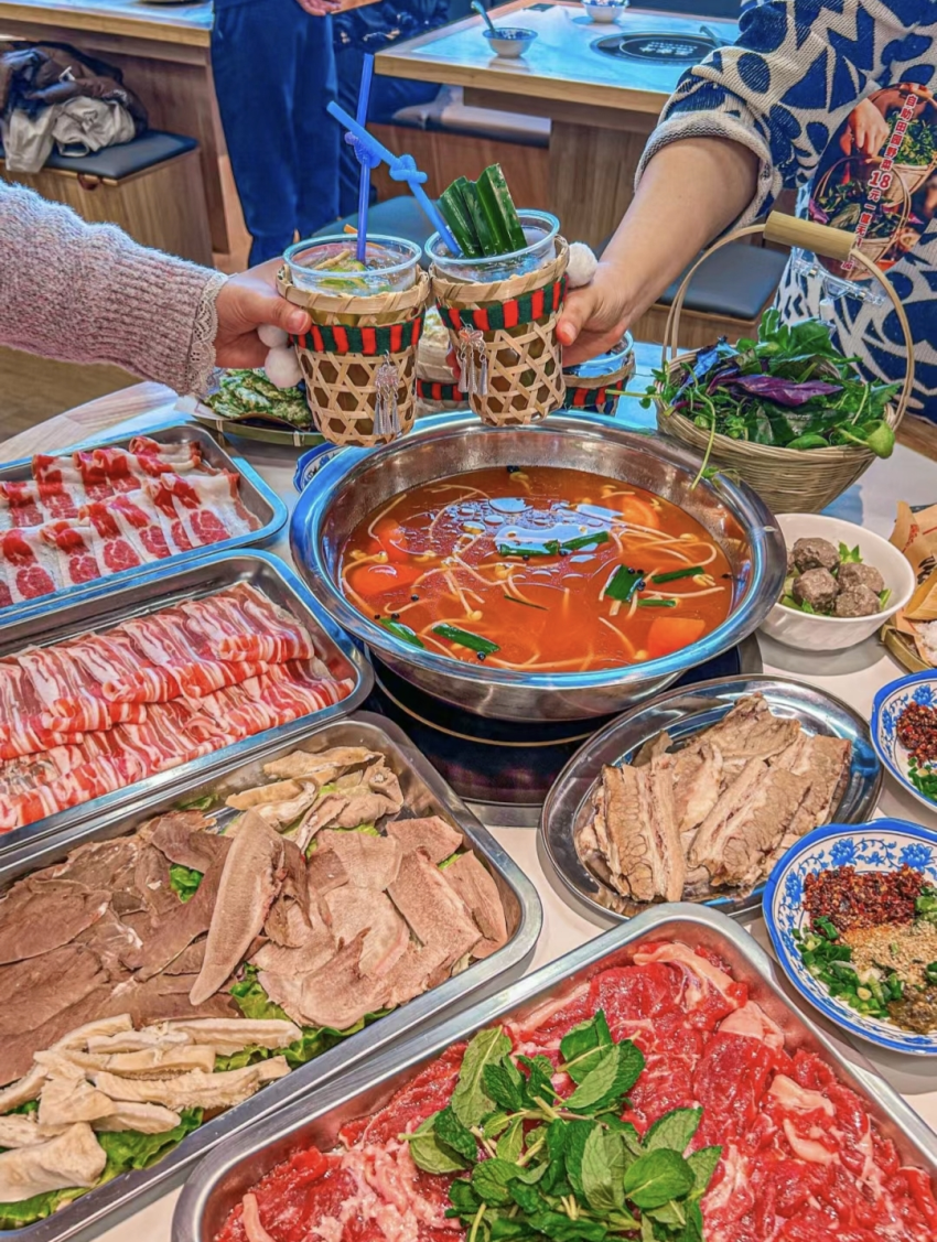 一季度增长46.2%!这个品类在疯狂“包抄”川渝火锅!