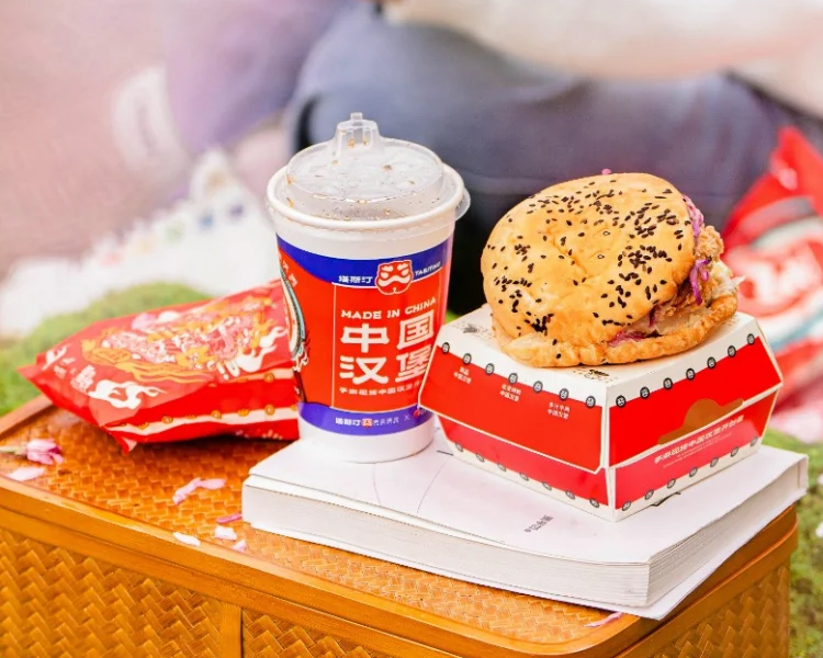 塔斯汀汉堡加盟需要多少钱，，塔斯汀品牌加盟条件和费用