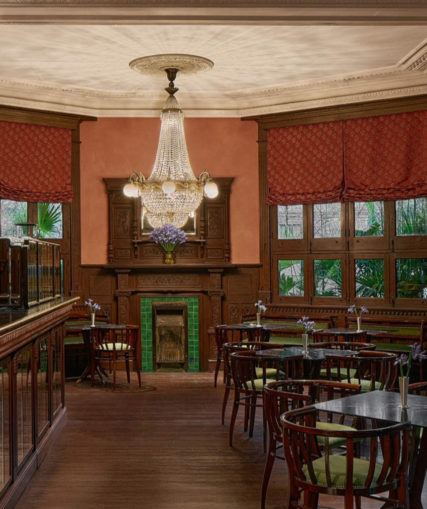 Zara亚洲首家咖啡店落地南京，时尚品牌欲借餐饮“回血”?